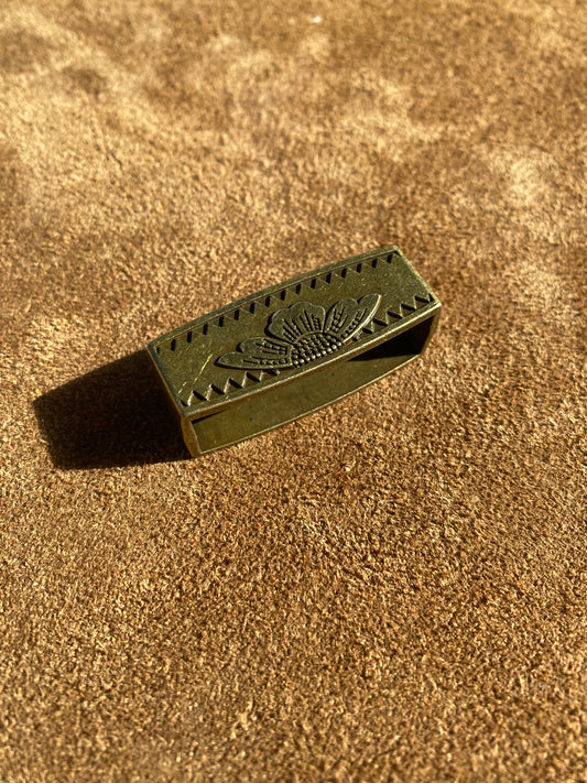 04960 Salt Lick Loops 1 1/2" ca. 38mm