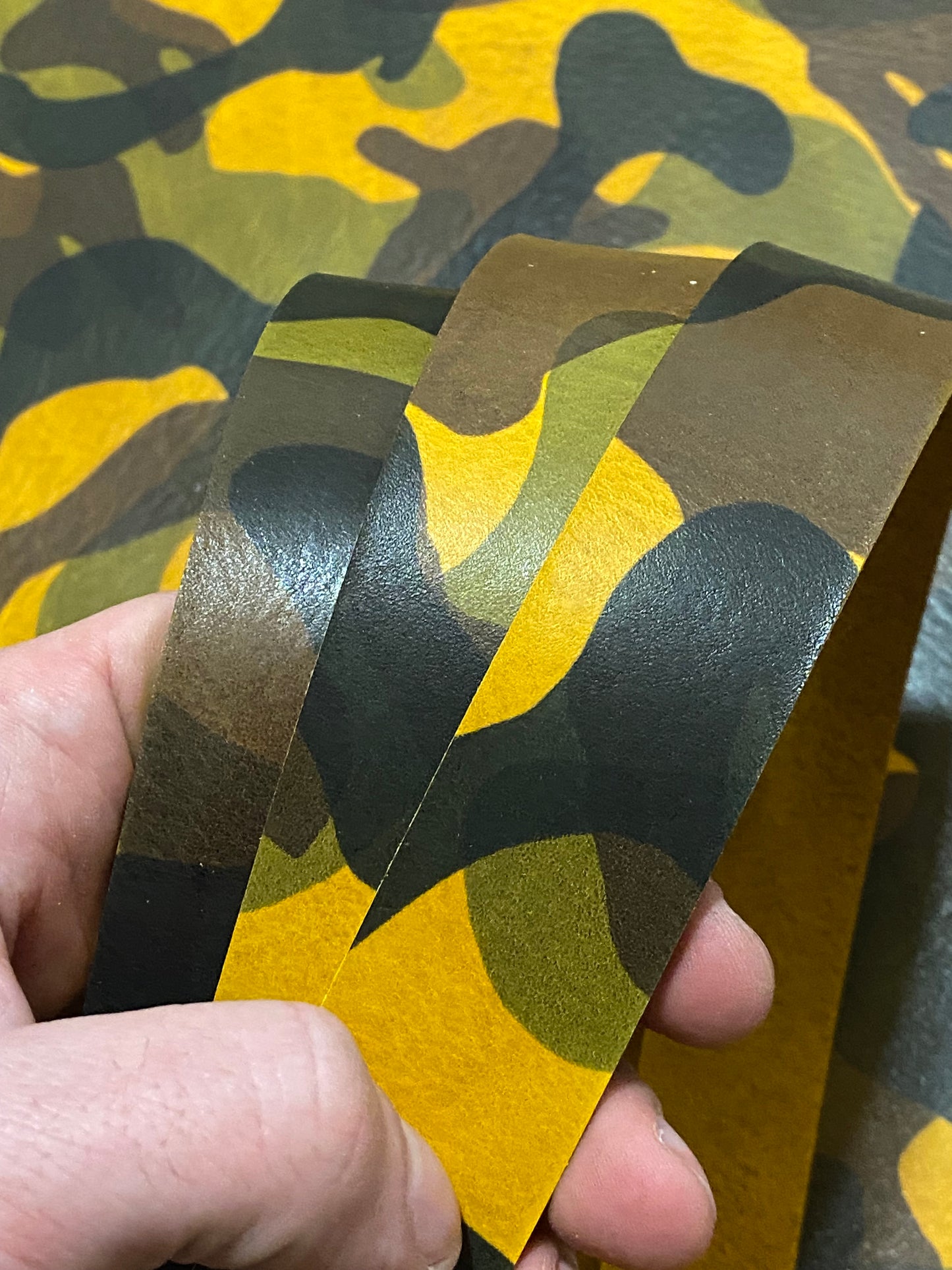 Riemen Camouflage Gelb 3,8 - 4 mm | 135-145 cm. Hals