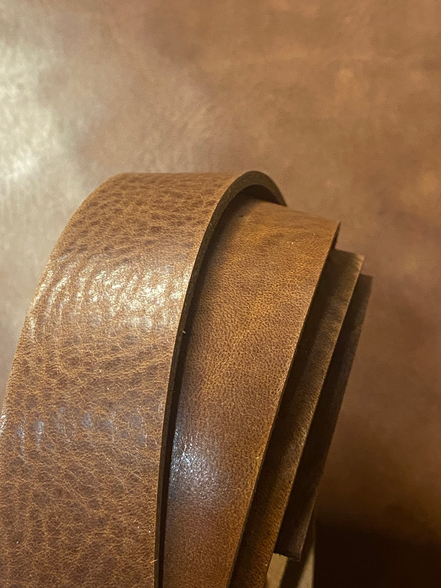 Leder Riemen gemillt glänzend 3-3,5 mm Mediumbraun Mittelbraun 120 cm. Hals