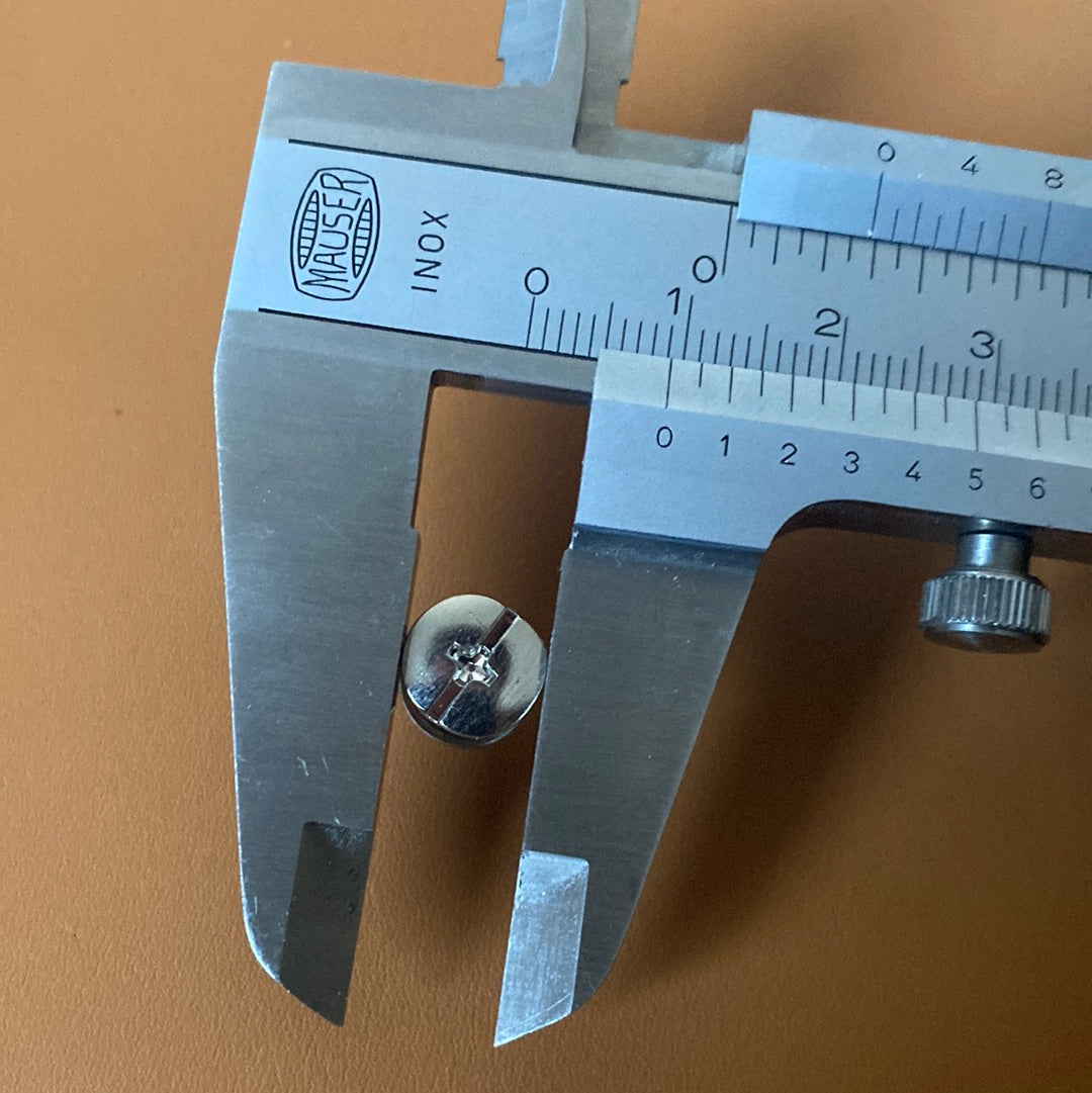 Book screw shaft 5x5 mm. Slit or cross. Sleeve head 9mm