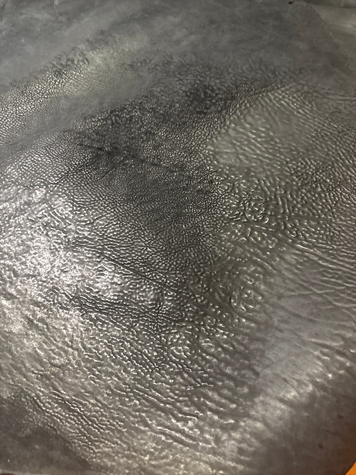 Horse leather Culatta 1,19 sqm. Col. Black. 2,2-2,8 mm
