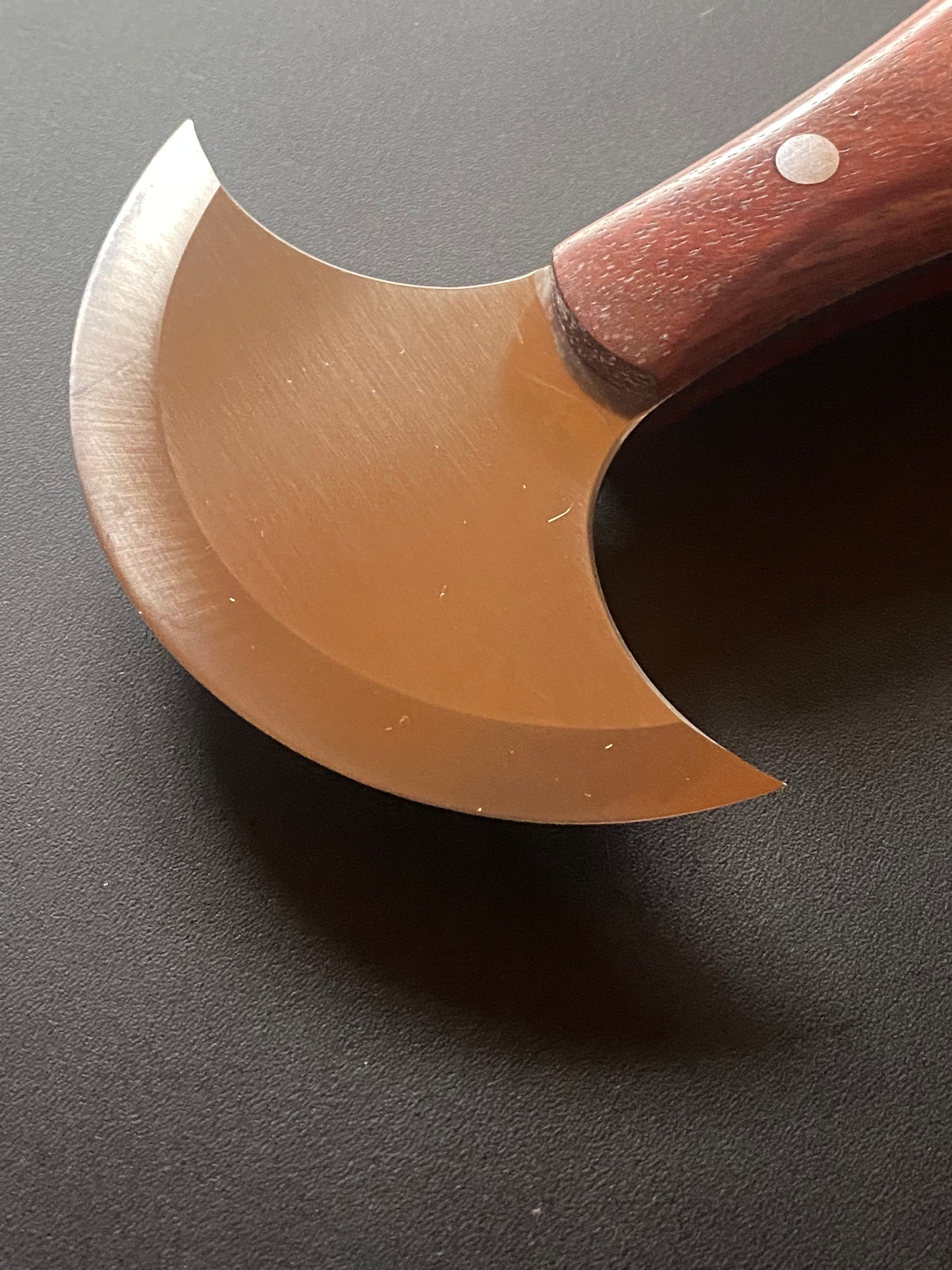 Kevin Lee Piccolo coltello rotondo per lavori in pelle. KL Coltello rotondo piccolo a pieno tang
