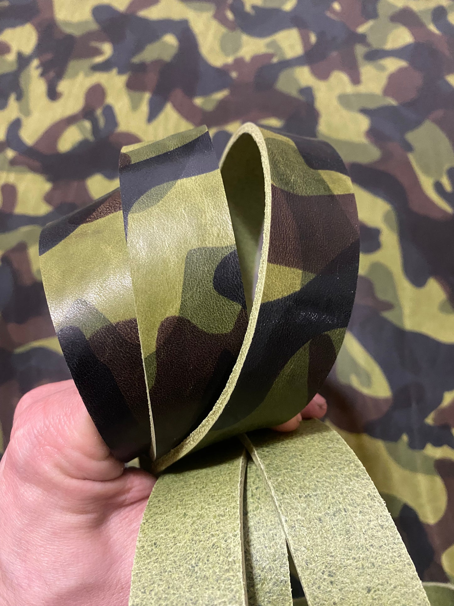 Sangle Camouflage Vert Clair 3,8 - 4 mm | 130-145 cm. Cou