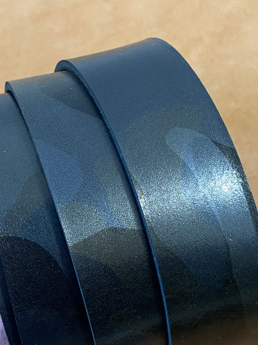 Riemen Camouflage Schwarz 3,8 - 4 mm | 130-135 cm. Hals