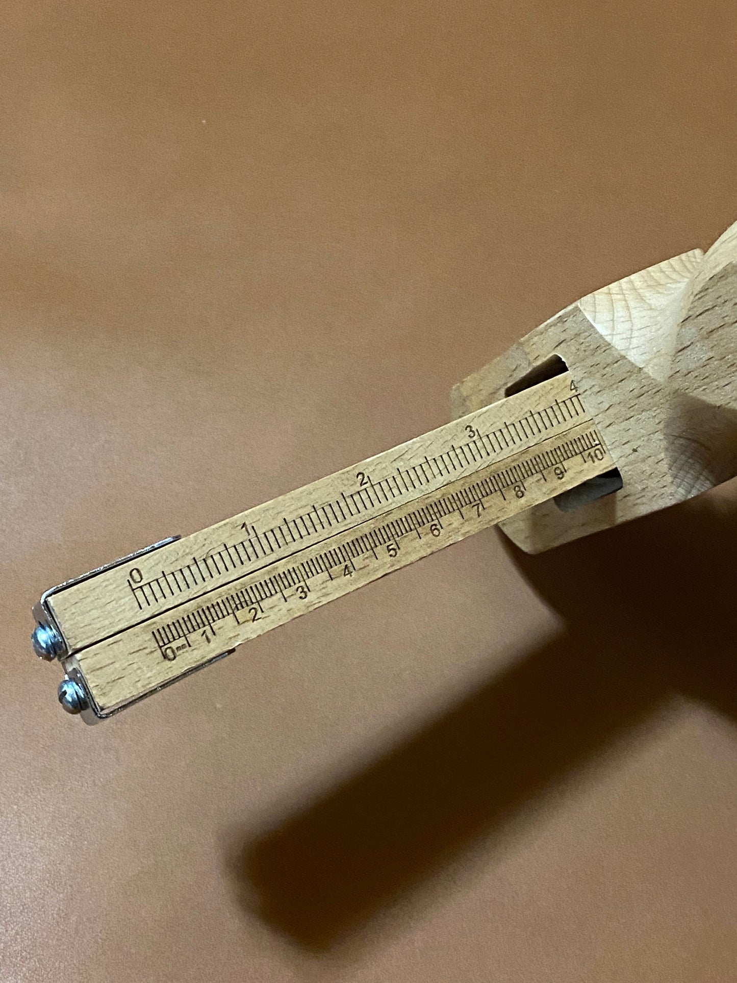 Tagliacintura con 2 lame incluse. Fino a 10 cm di larghezza.