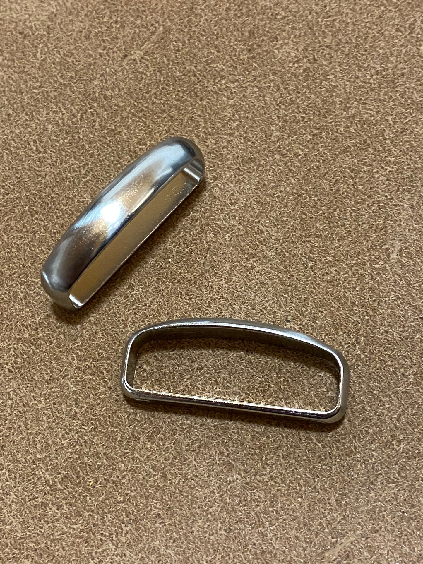 White bronze loop 40mm