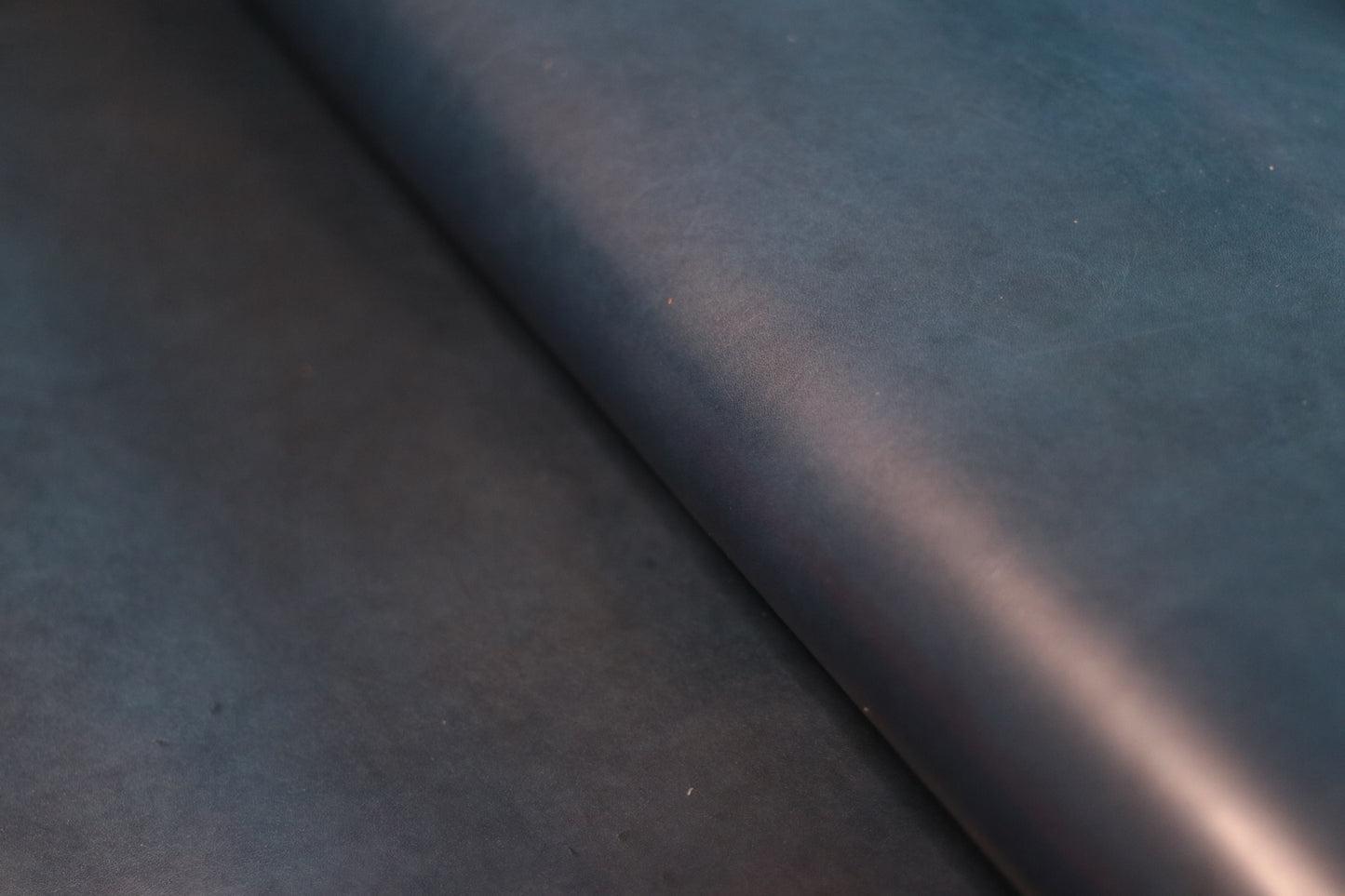 Horween Leder - Essex „Blue“ 3,5-4 Oz. 1,6mm