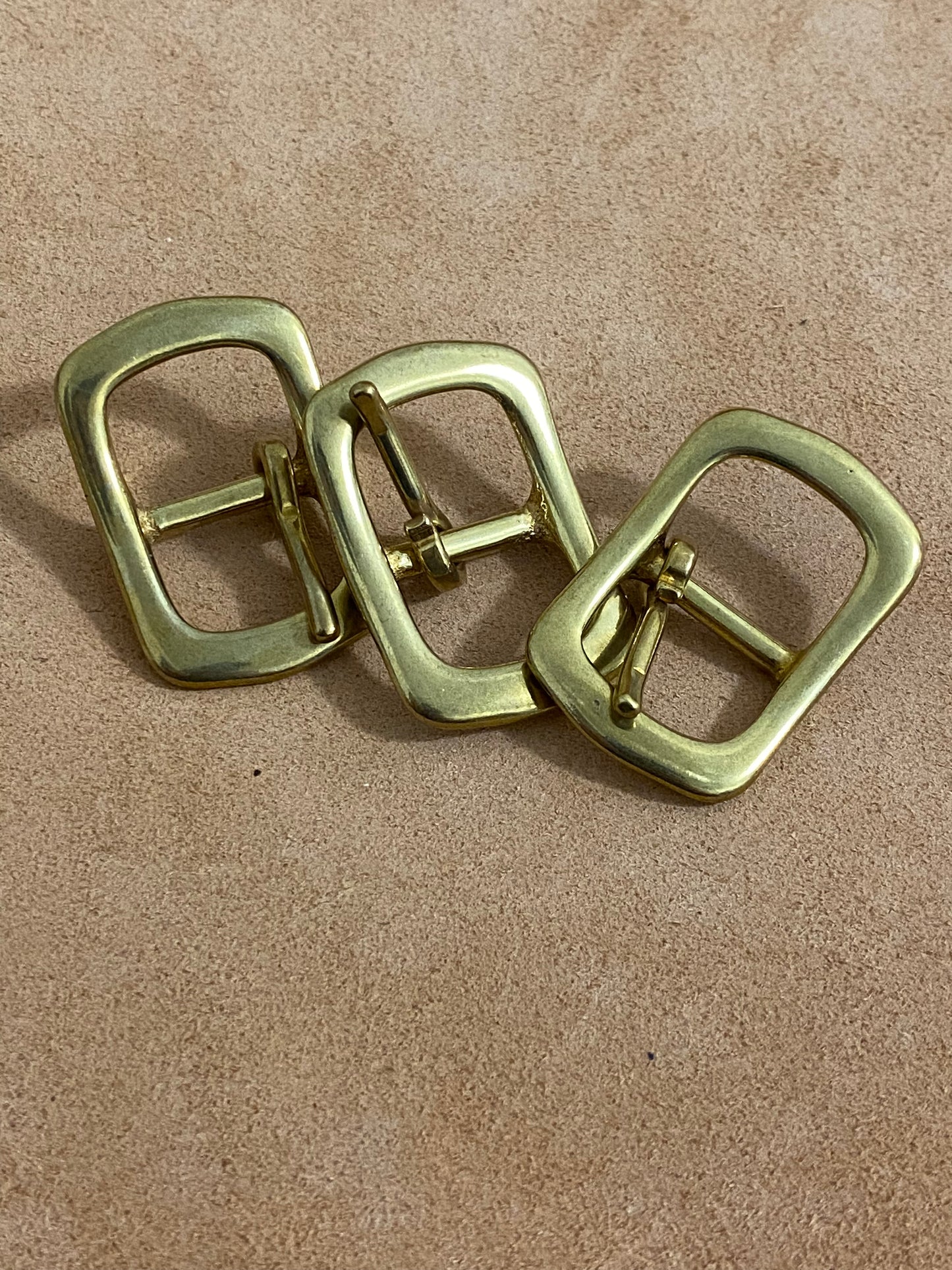 Messingschnalle Massiv B15/L28 mm