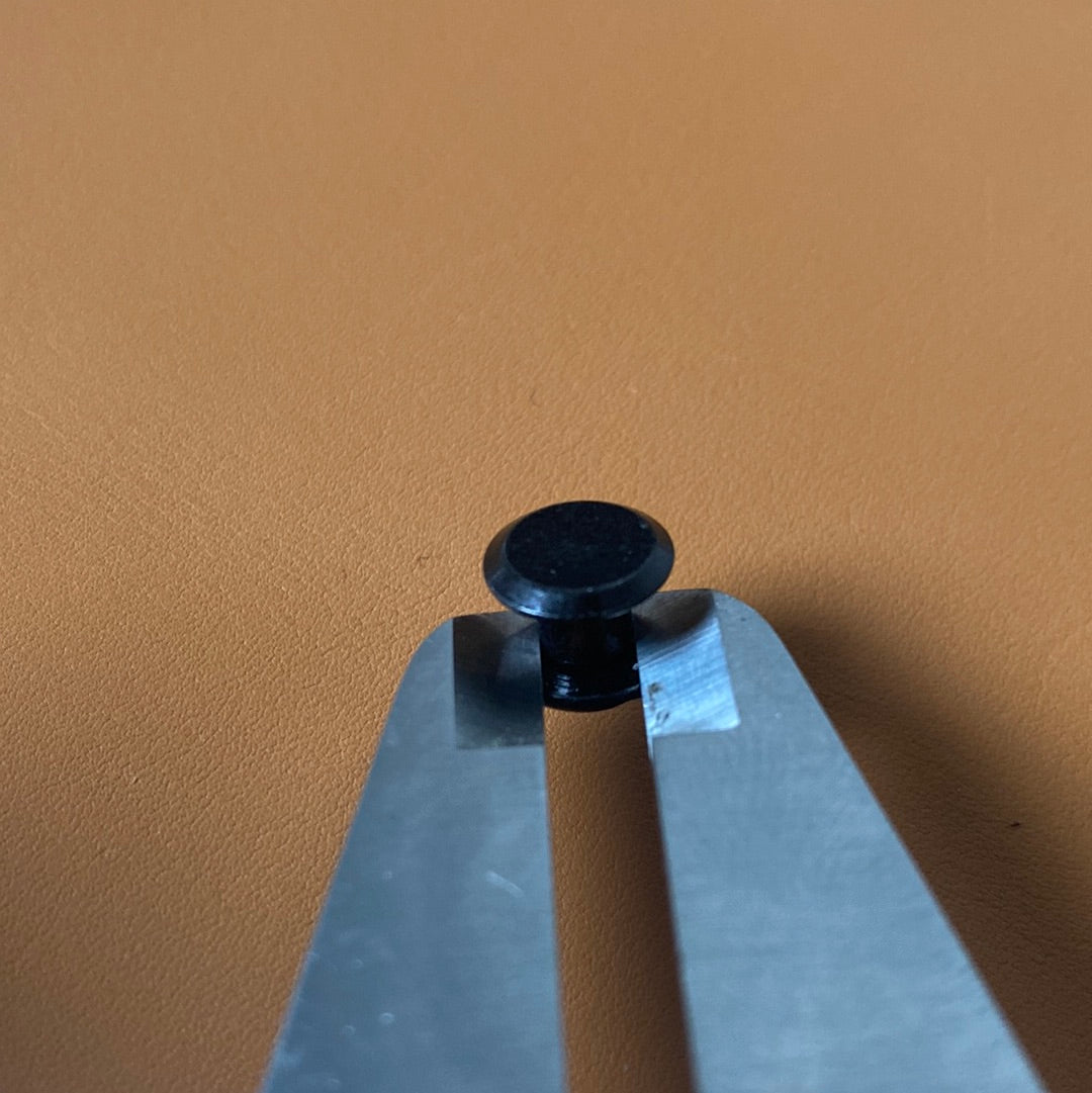 Book screw shaft 5x5 mm. Slit or cross. Sleeve head 9mm