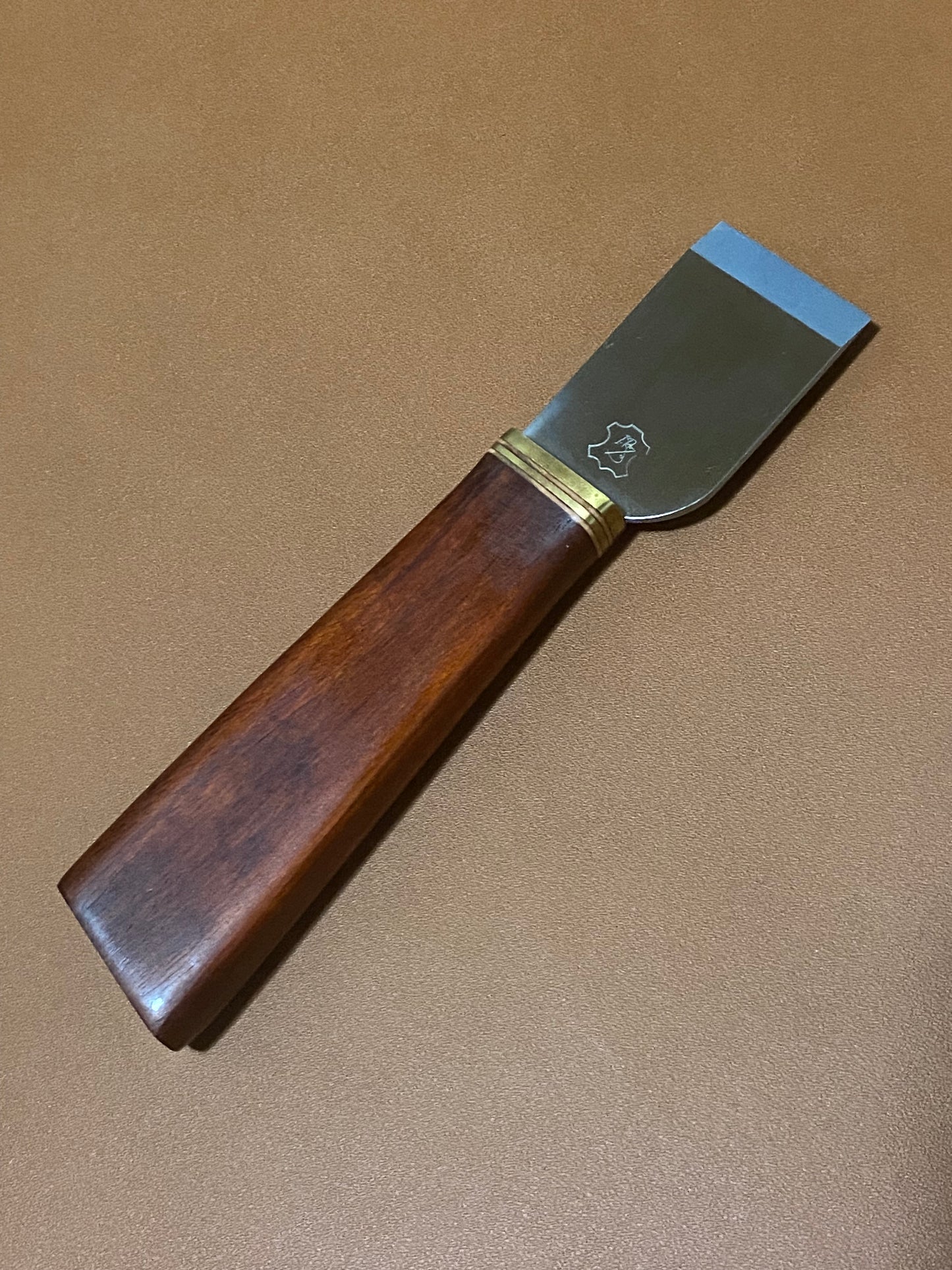 Kevin Lee Messer 3cm, per lavori in pelle. Coltello per scollare. Coltello per pelle.