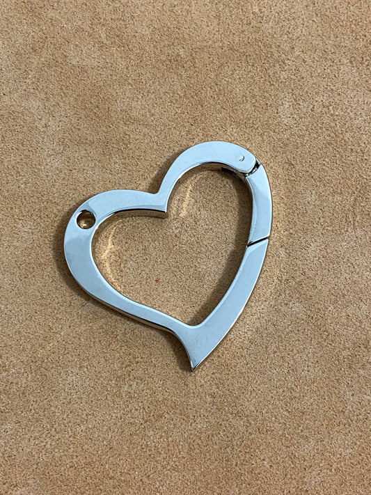 Mousqueton forme coeur, zinc. 5 mm d'épaisseur