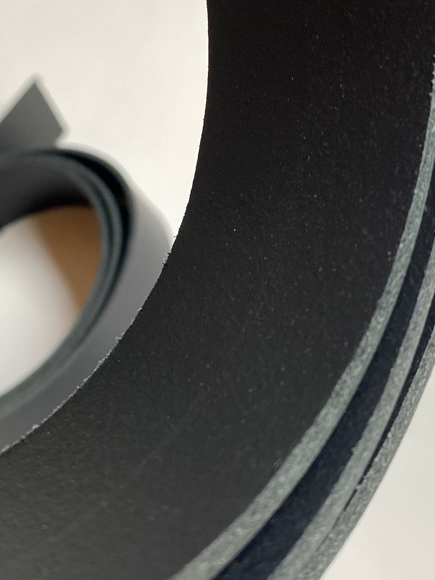 Strap Black 3.5 mm Croupon 140-150 cm with resin side