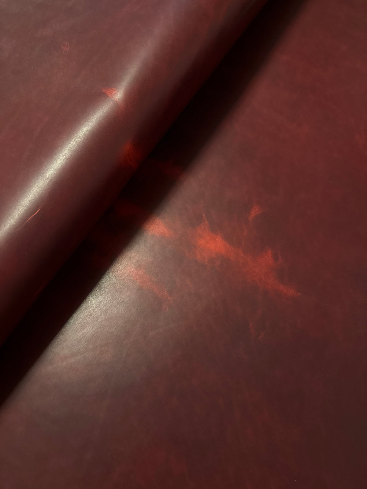 Horween Leder - Dublin „London Bus Red“ 5-6 Oz. 2-2,2mm