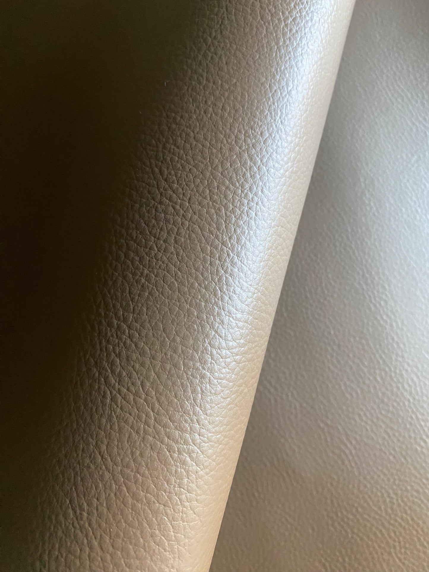 Elevate™ Signature Pebble 0.9–1.1 mm