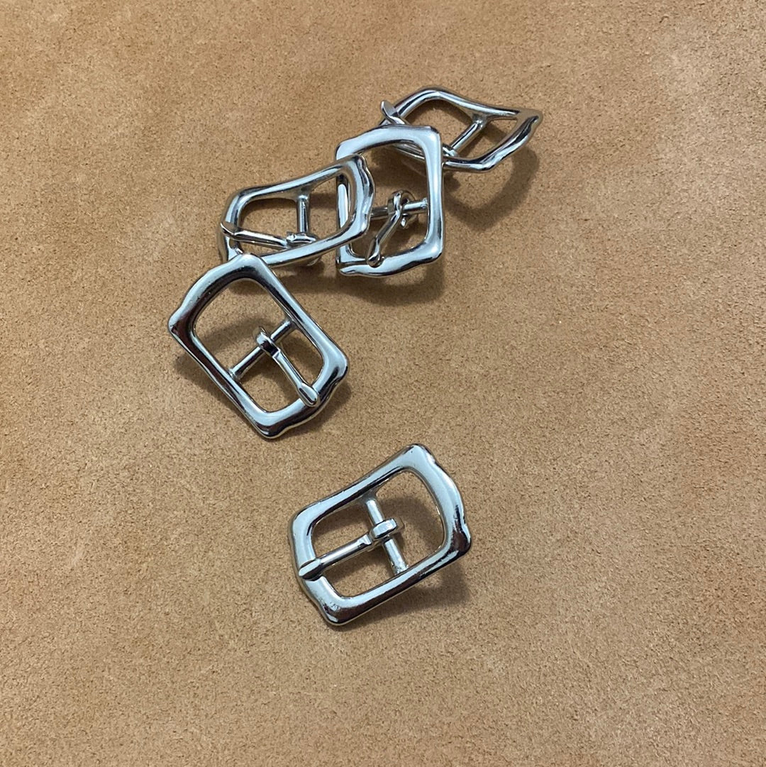 Nickel-plated brass buckle W:20 / L:30 mm