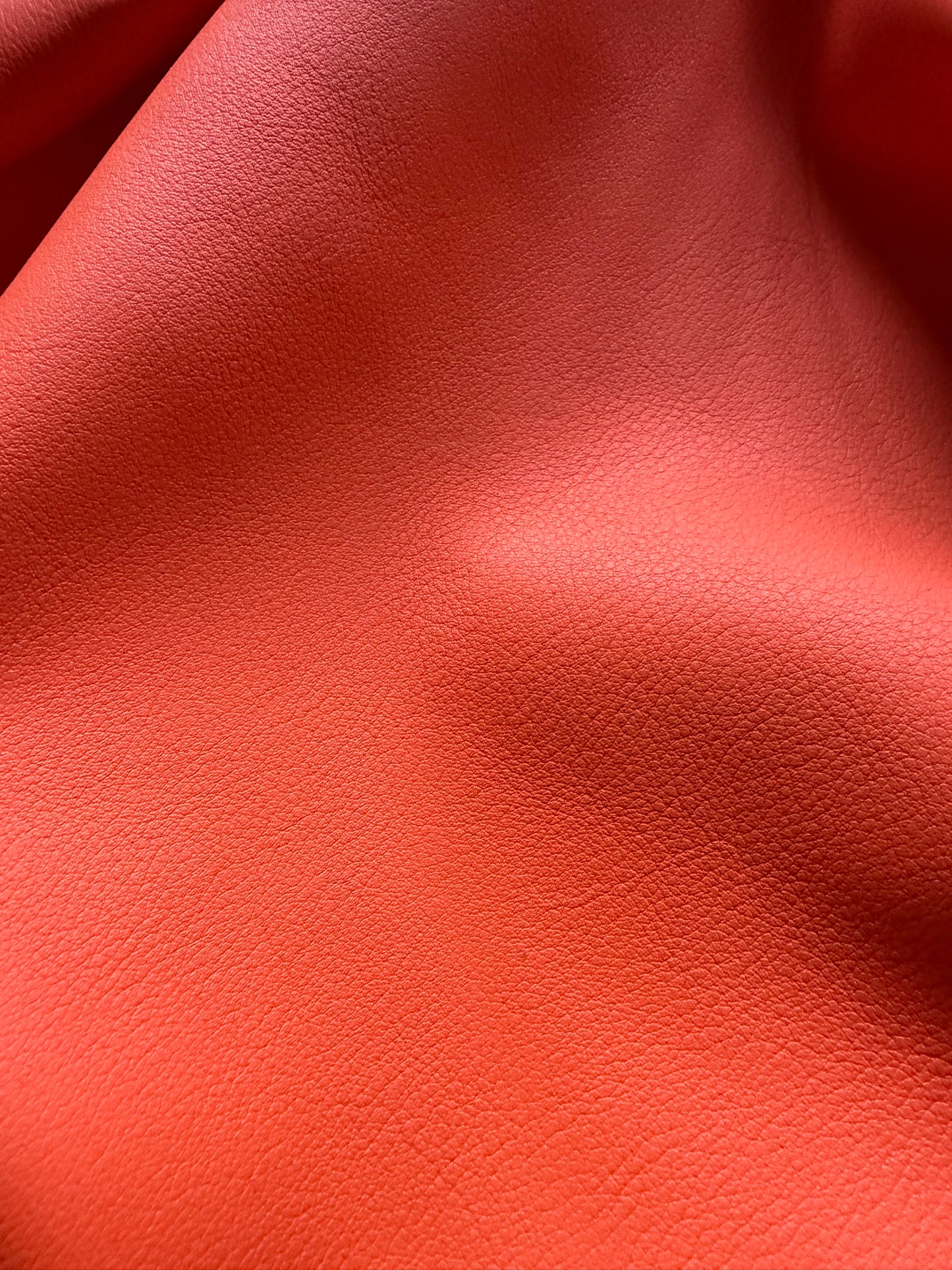Rindnappa Mandarinorange 1-1,2 mm. Breite 80-100 cm. Zentimeterware.