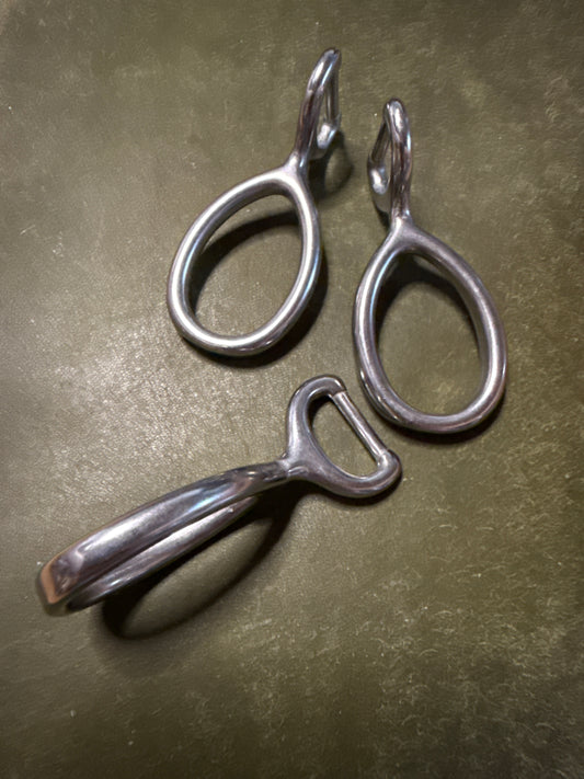 Ring mit Öse, Halfterringe aus Edelstahl 5/8“. Gag loop.