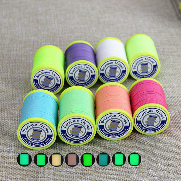 Luminous braid | 0,6 mm | gewachstes Garn - flach -