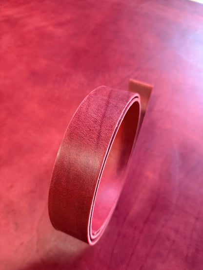 Leather strap red Groupon 3 mm approx. 140 cm