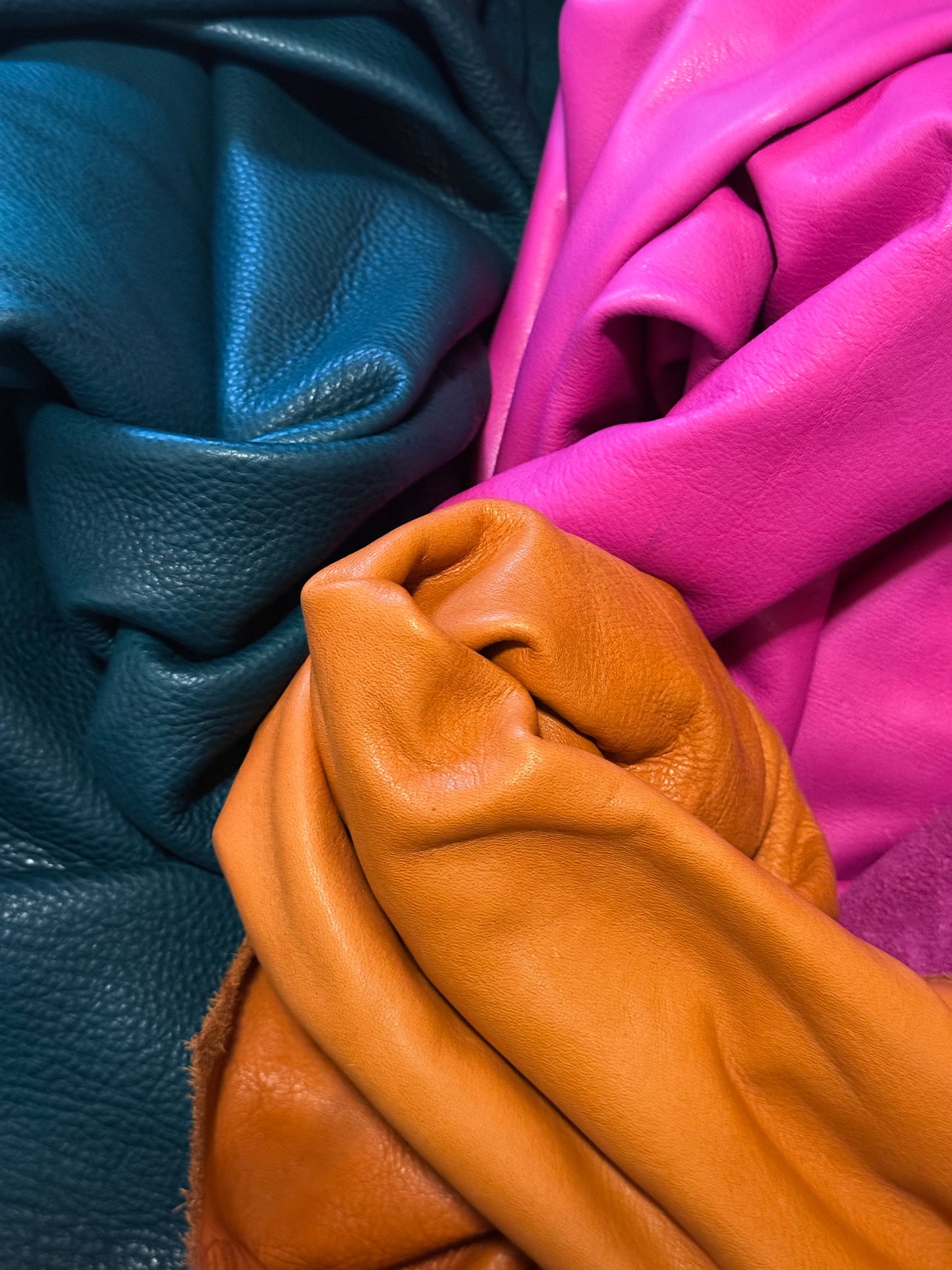 41 Farben Rindnappa vollnarbig vegetabil 1,4-1,6 mm. Mit naturmerkmalen