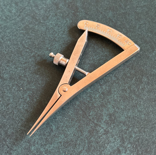 Marcatore di cuciture Compasso Wing Divider regolabile