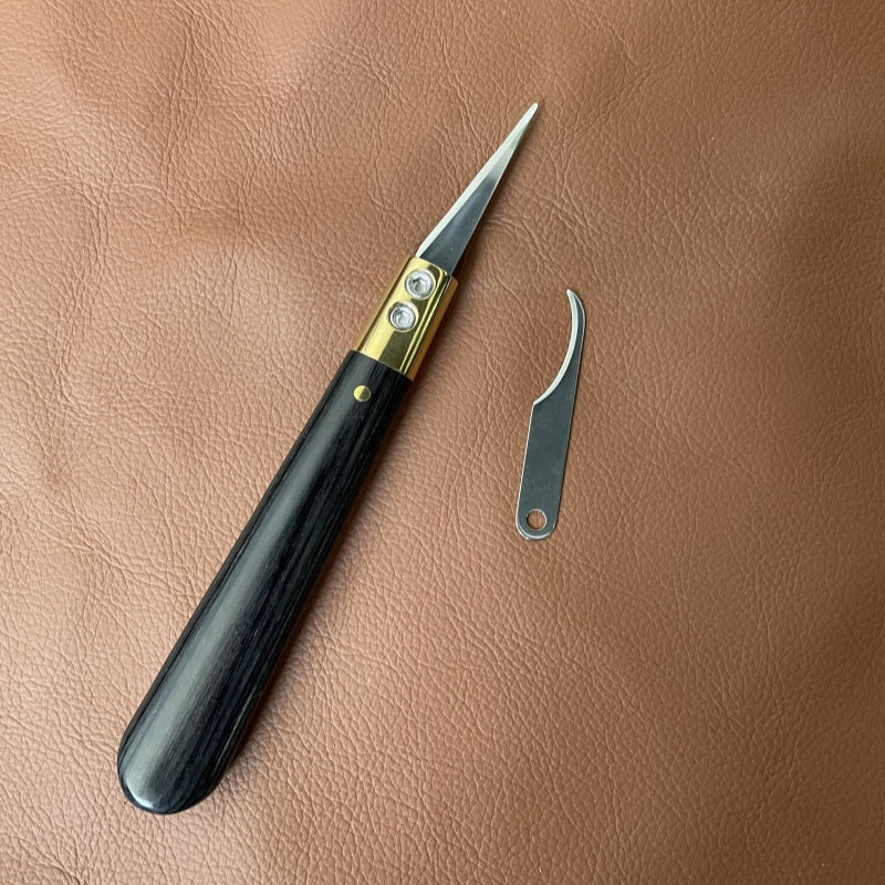 Kevin Lee Detailmesser für Lederarbeiten. Inchangeable blade pattern knife