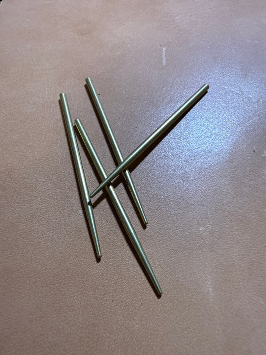 OKA Factory Flechtnadel rund mit Innengewinde. Lacing needle. Messing