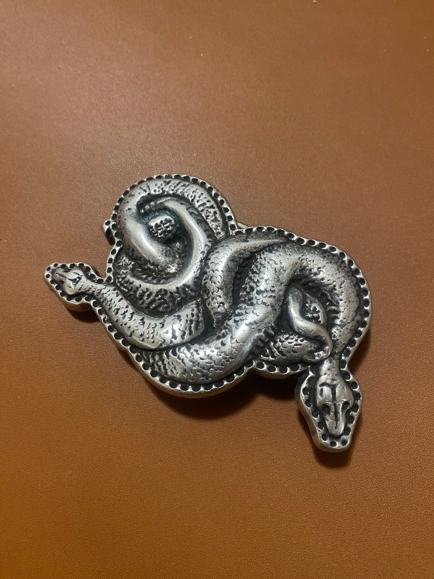 Belt buckle snake motif 40 mm diameter