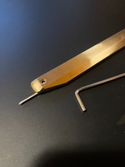 Messing Messer für Lederarbeiten. Brass Cutting Knife (9mm Blade)