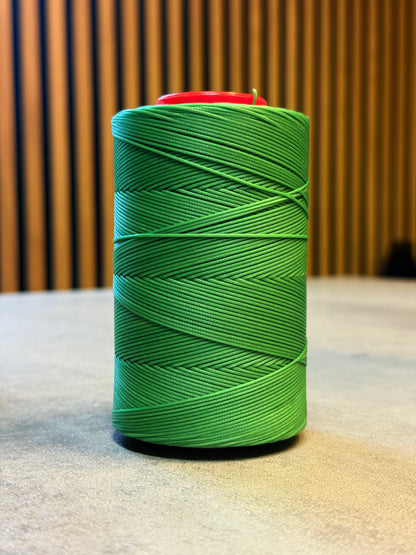 0,8 mm Ritza 25 tiger 100 m Spule | Nähgarn für Leder, gewachst. Handstich, flache Form