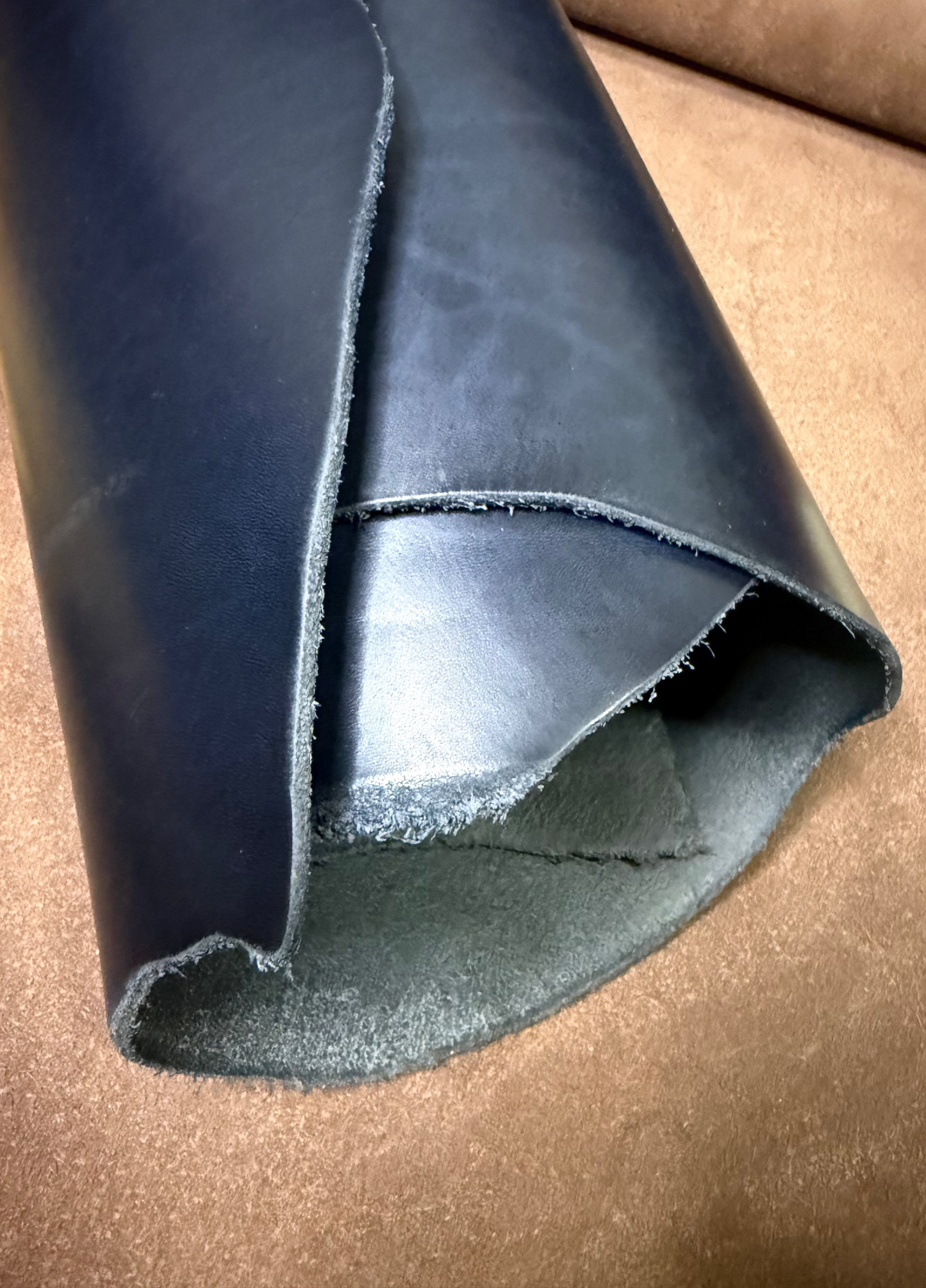 Leder Riemen Navy Dunkelblau 3,5 mm | 125-130cm. Hals.